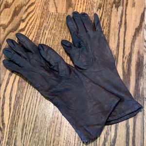 1940s ladies leather gloves